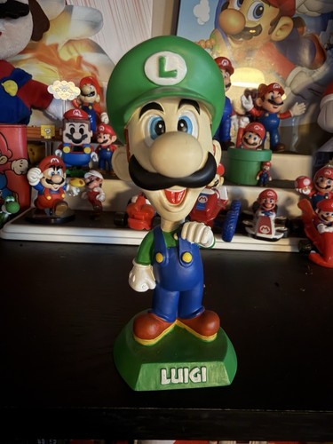 Luigi bobblehead nintendo - luigi,